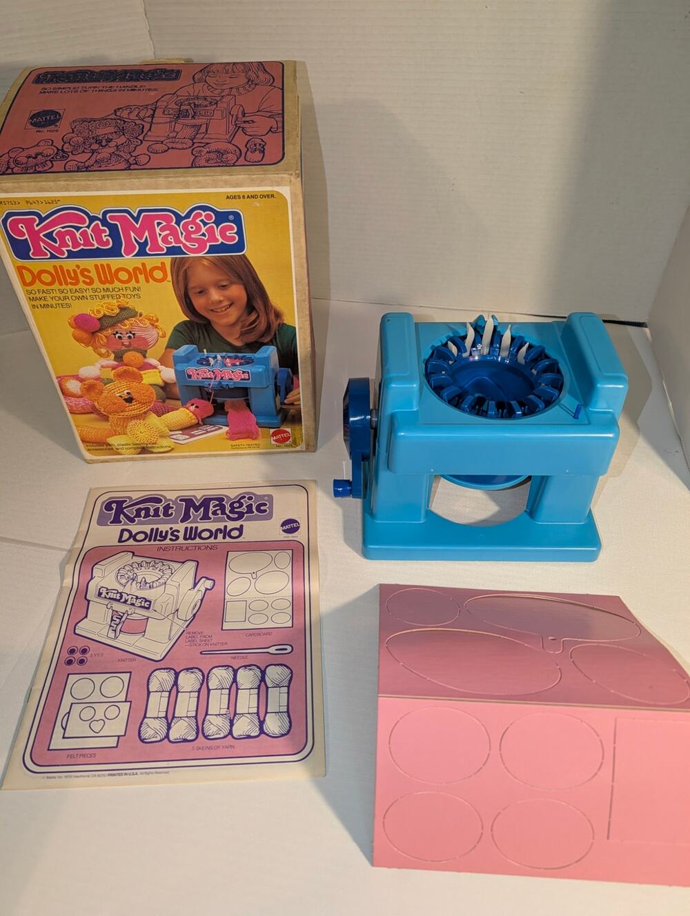 Vintage 1979 Knit Magic Dolly's World #1525 NEW Never Used Complete